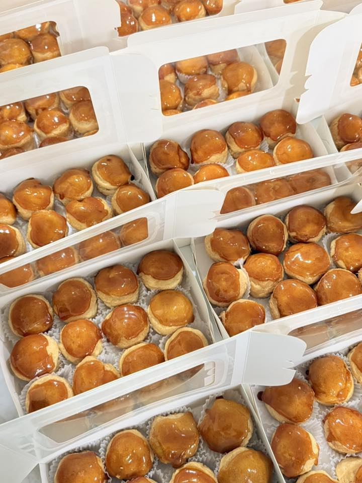 Cream puffs